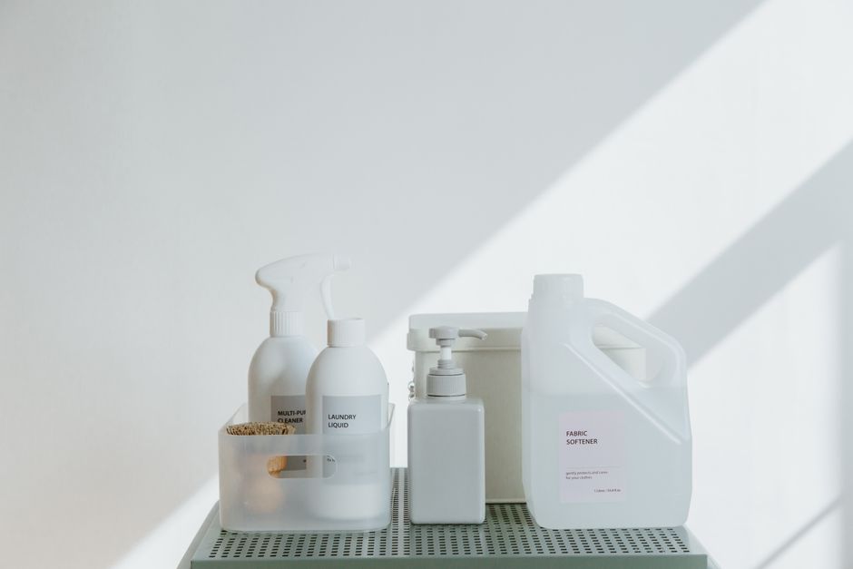 The Beginner's Guide to Natural Fabric Softeners: Simple Swaps for Softer Laundry Without the Chemicals