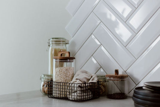 How to Organize a Small Apartment Kitchen with Minimalist Storage Solutions