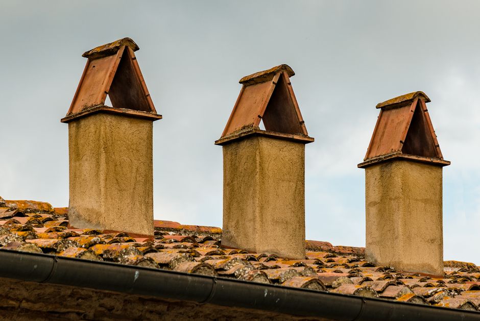 The Essential Guide to Preserving Old Home Gutters and Roofs Without Modern Materials