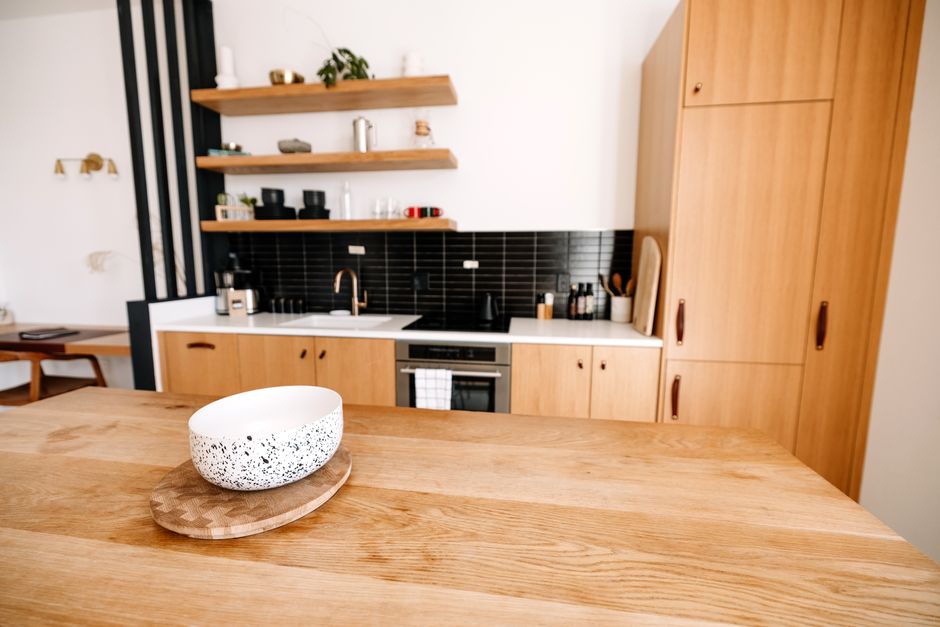Budget-Friendly Cabinet and Shelving Installation: Top Tips and Essential Tools