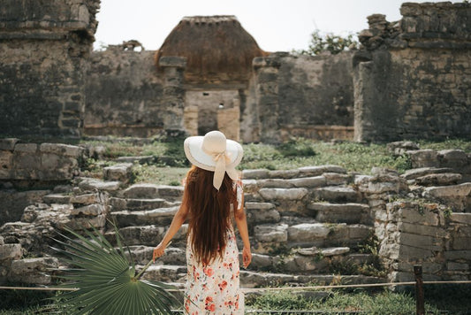 How to Build a Capsule Wardrobe for Long-Term Travel: A Step-by-Step Guide