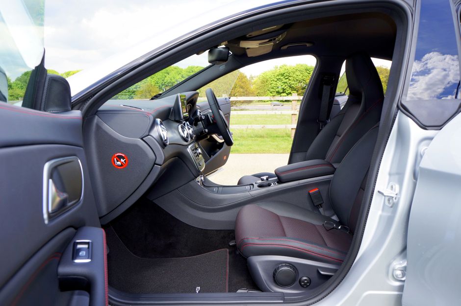 How to Detox Your Car’s Cabin: A Complete Guide to Interior Deep Cleaning and Air Quality Improvement