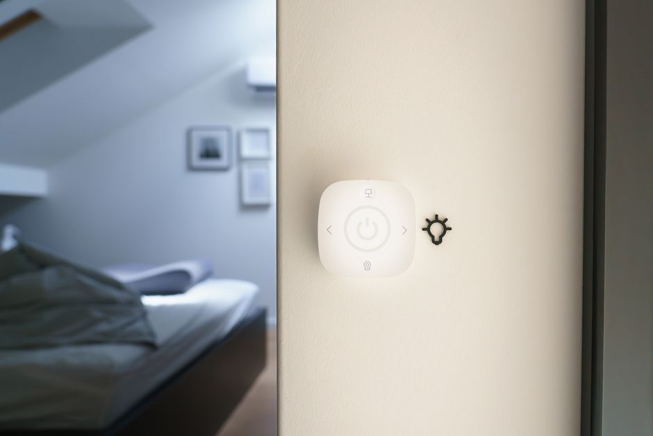 The Minimalist's Bedroom: Achieve Lasting Calm with Fewer Things and Smarter Systems