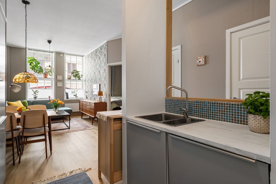 How to Organize a Small Rental Kitchen Without Drilling or Damaging Walls