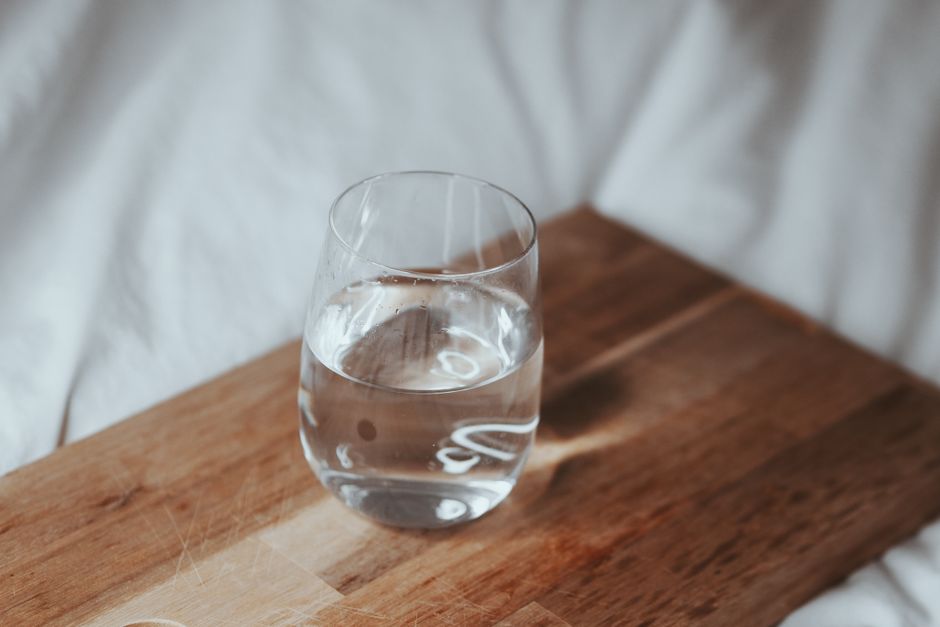 The Complete Home Hydration Guide: Simple Strategies to Boost Your Daily Water Intake and Improve Your Health