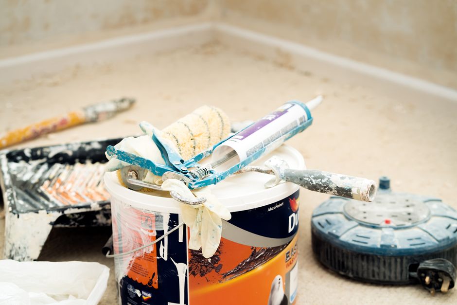 Essential Safety Tips for Wallpaper Removal and Wall Preparation
