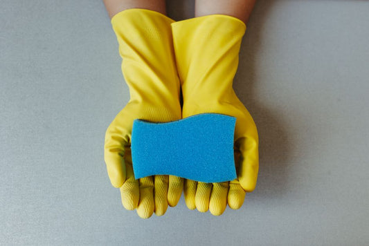 Refrigerator Cleaning Dos and Don'ts: Avoid These Common Mistakes