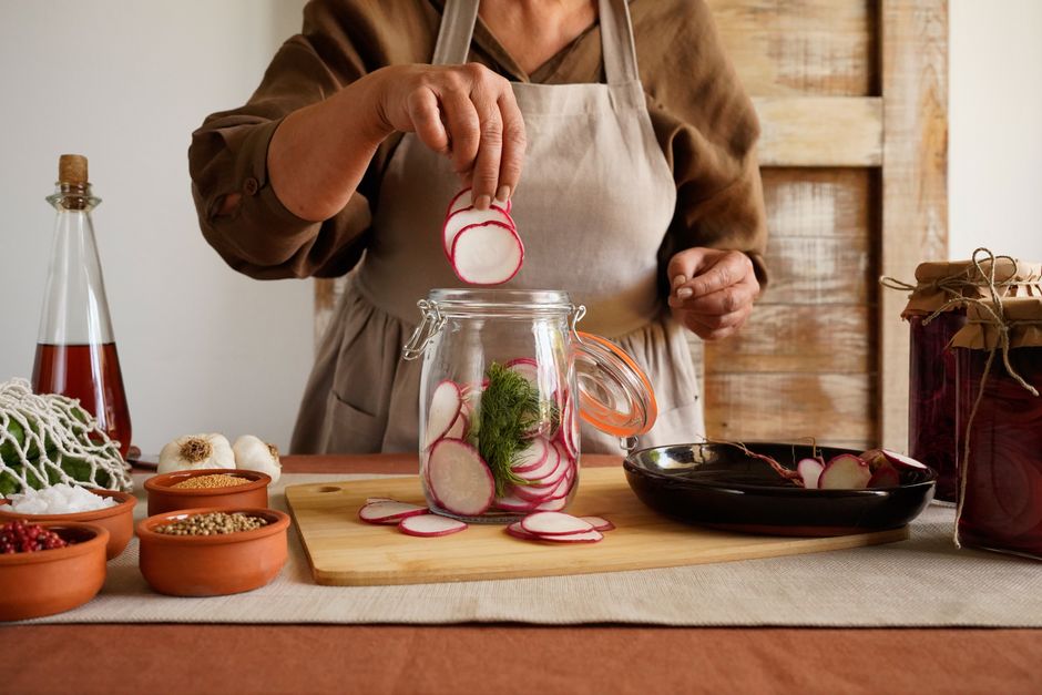 How to Safely Ferment Vegetables at Home for Beginners