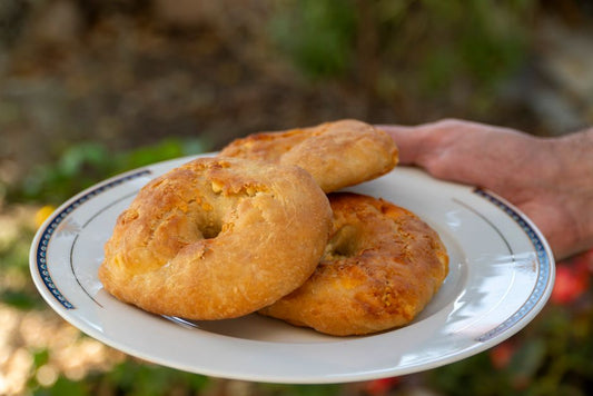 The 7 Biggest Travel Food and Diet Mistakes You’re Probably Making (And How to Fix Them)