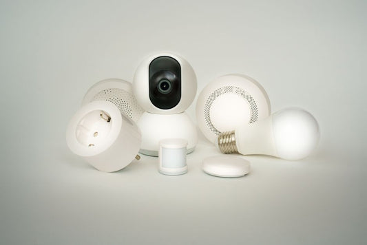 Pros and Cons of DIY Home Energy Monitors vs. Smart Plugs