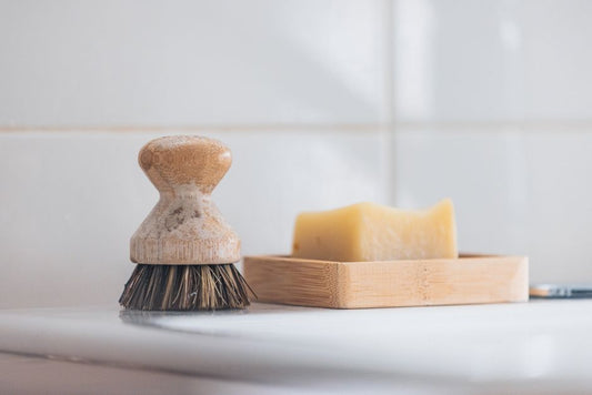 Complete Guide to Kitchen Hygiene in Small Kitchens: Essential Tools and Systems