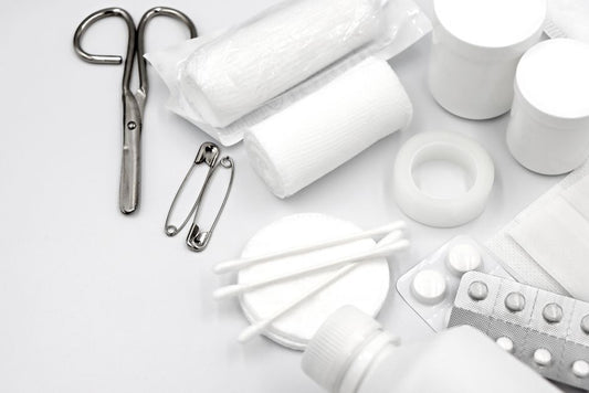 Complete Guide to First Aid for Beginners: Essential Supplies and Tips