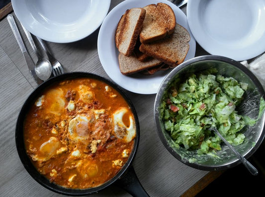 Cast Iron Skillet Family Meals: A Complete Guide to Cooking for a Crowd