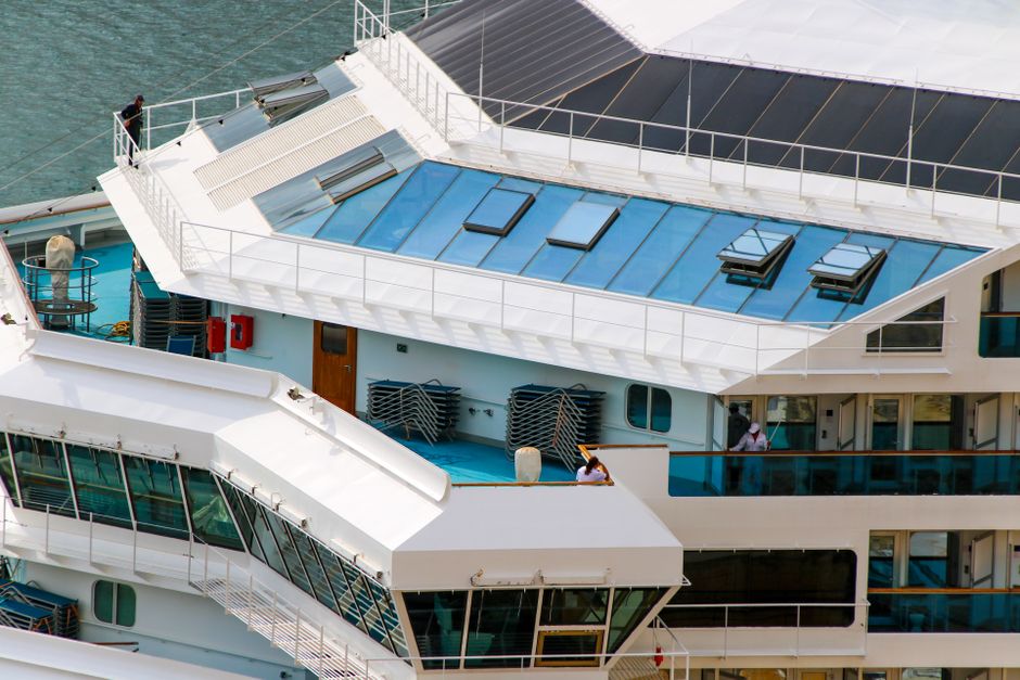 The First Timer’s Complete Guide to Cruise Cabin Comfort and Smart Packing