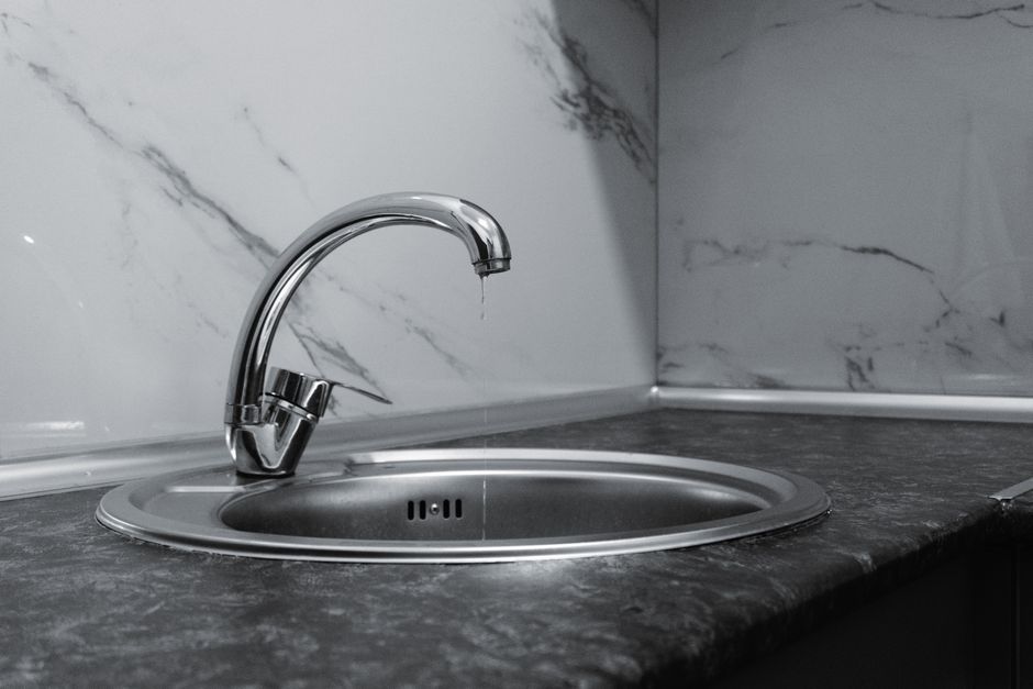 The Complete Guide to Water Conservation in a Small Apartment