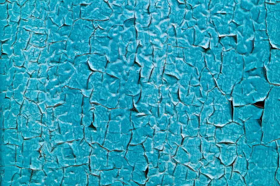 The Renter's Guide to Non-Permanent Wall Treatments: Peel-and-Stick, Fabric, and Beyond