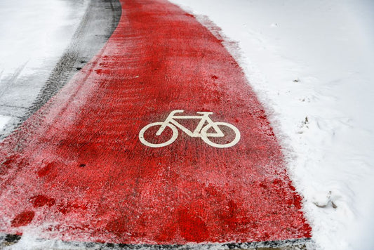 How to Master Winter Cycling: Essential E-Bike Maintenance and Safety Tips for Cold Weather Rides