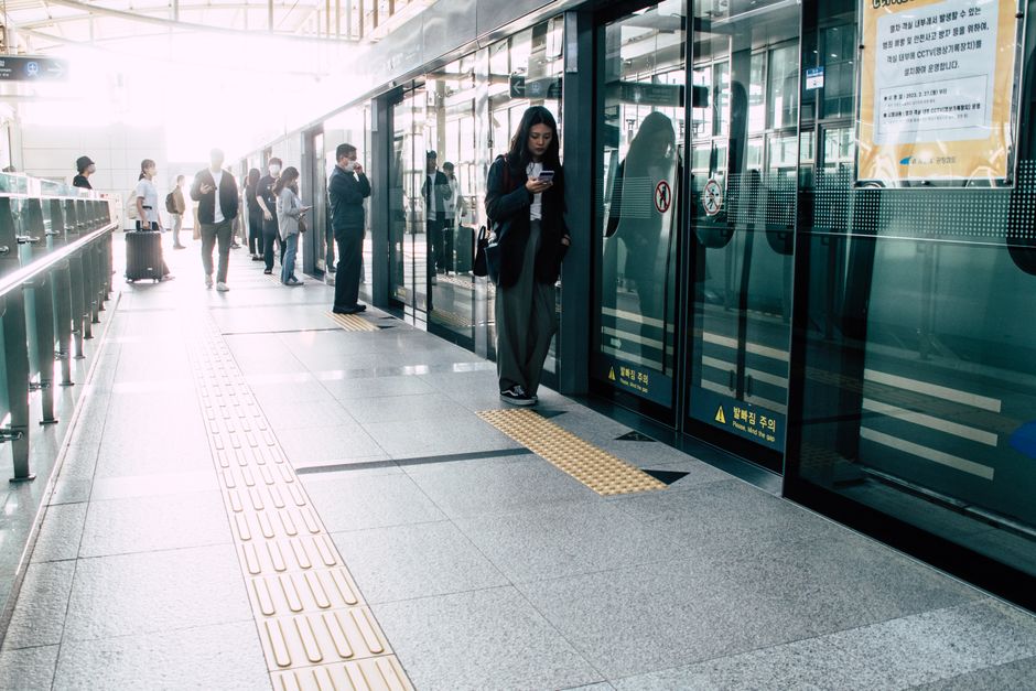 The Complete Commuting Checklist: Essential Tools and Systems for Every Commute