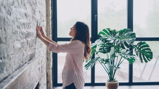 How Does a Smart Thermostat Save Energy and Reduce Power Bills?