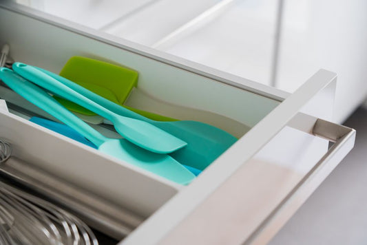 The Ultimate Guide to Organizing Kitchen Drawers in a College Dorm