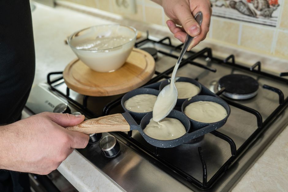How to Deep Clean a Stove and Oven Without Harsh Chemicals: A Complete Step-by-Step Guide