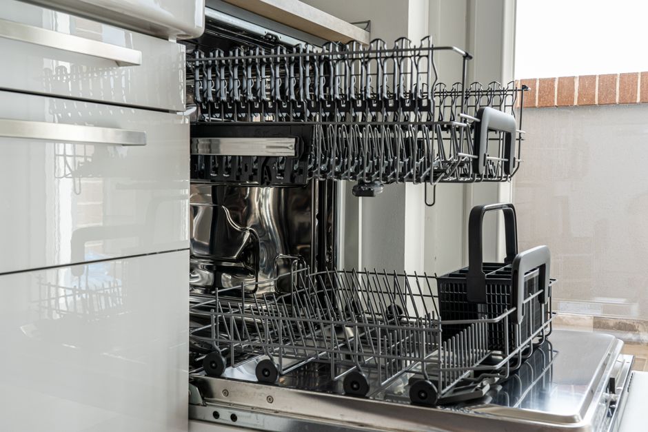 The Beginner’s Guide to Dishwasher Cleaning: Stop Rinsing, Start Winning