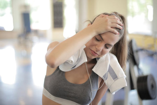 The Oily Skin Guide to Post-Workout Recovery: Manage Breakouts Without Overdrying