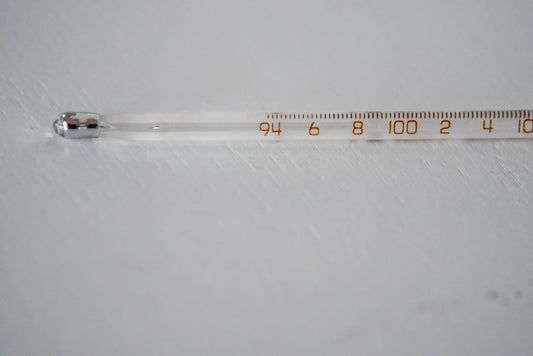 The Science of Temperature: How Heat and Cold Control Cake Decorating Success
