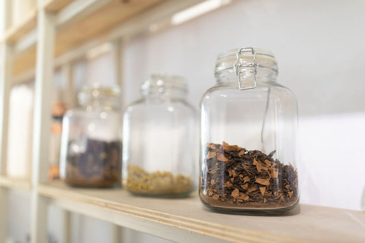 How to Extend the Shelf Life of Fresh Herbs with Pro Storage Methods