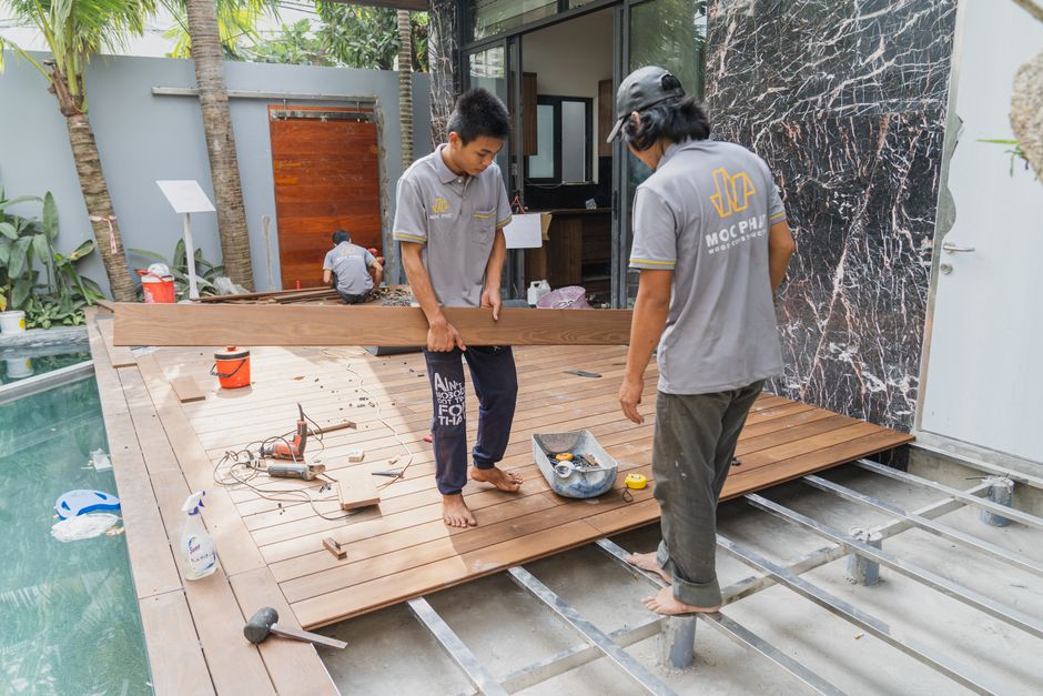 The Renter's Guide to Outdoor Deck Repairs That Won't Jeopardize Your Deposit
