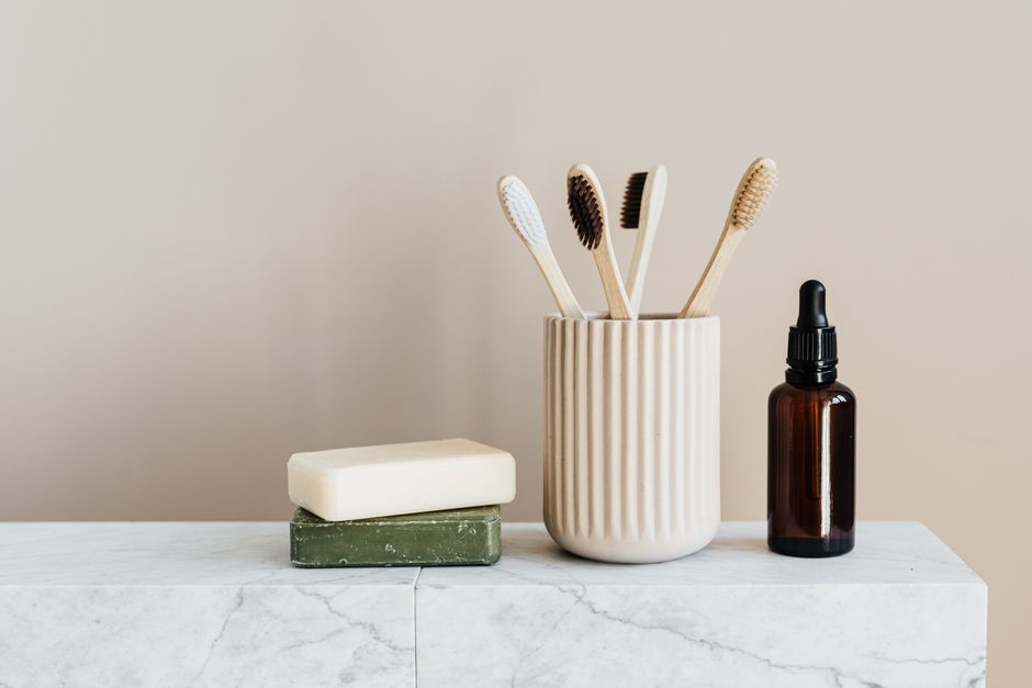 Plastic-Free Bathroom for Families: Essential Swaps That Actually Work with Kids