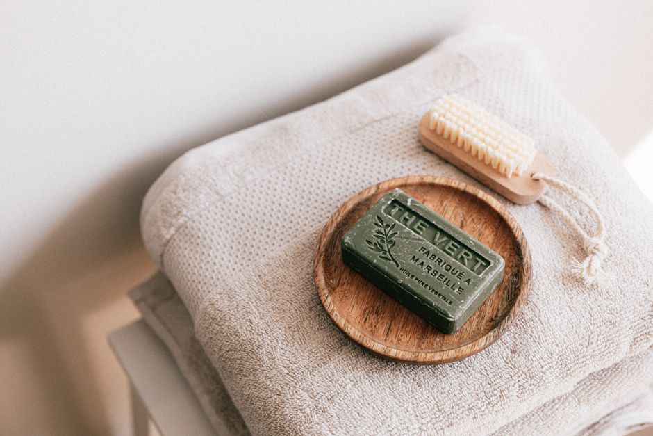 How to Remove Mildew Smell from Bathroom Towels Naturally