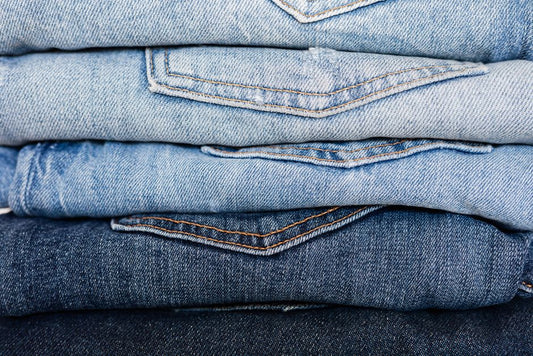The Science of the Capsule Wardrobe: How Fabric Choice Affects Your Laundry Chemistry and Water Waste