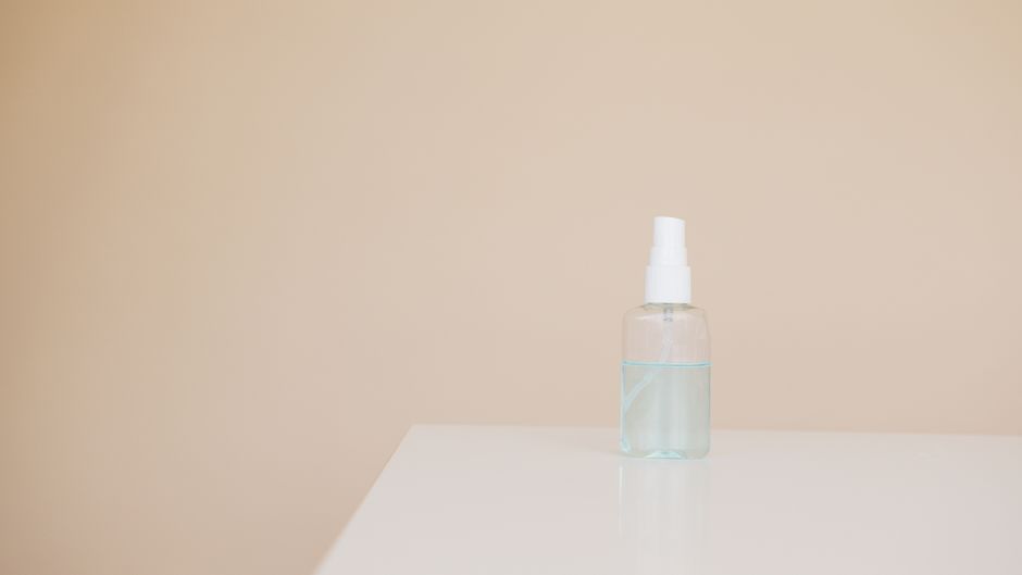 How to Stop a Cat from Spraying on Furniture: Causes, Cleaning, and Prevention