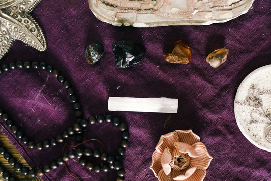 How to Pack a Spiritual and Minimalist Travel Kit for a Digital Detox Retreat