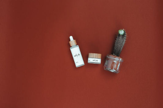 The Capsule Approach to Skincare: Minimalist Organization for a Streamlined Routine