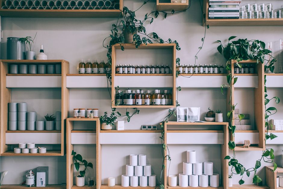 Dorm Room Skincare Organization: The Complete Guide to Maximizing a Tiny Space
