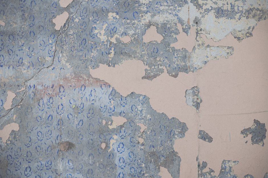 Temporary Fix vs Permanent Wall Treatment: When to Patch and When to Redo
