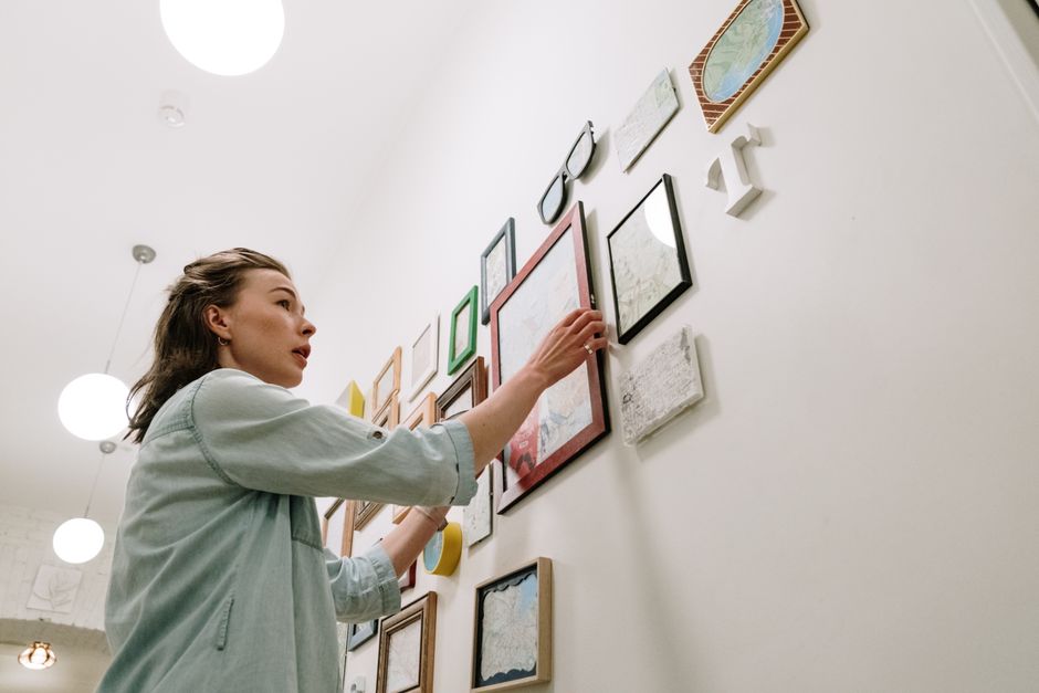 How to Create a DIY Picture Frame Wall Gallery with Reclaimed Wood