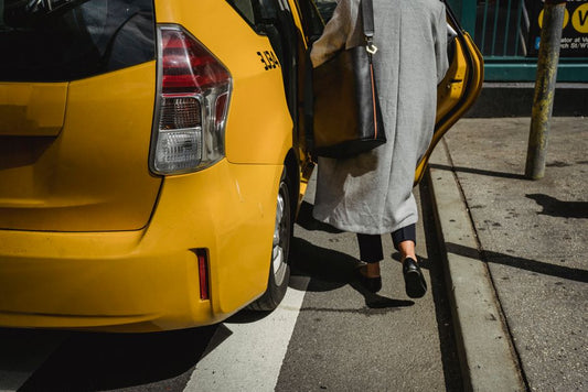Pros and Cons of Using a Backseat Car Organizer for Public Transport Commuters