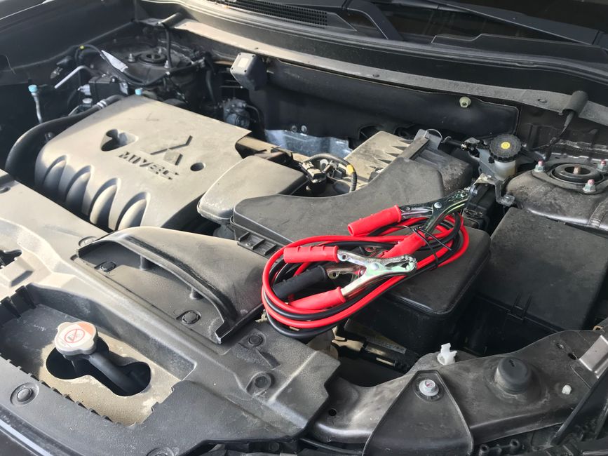 How to Effectively Manage a Dead Car Battery in Extreme Cold: A Step-by-Step Emergency Guide