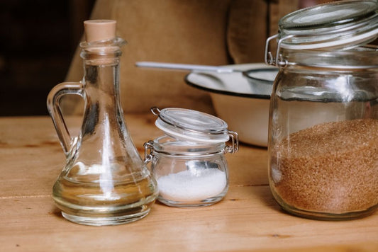 How to Keep Cooking Oil Fresh for Your Family: Storage, Handling, and Safety Tips