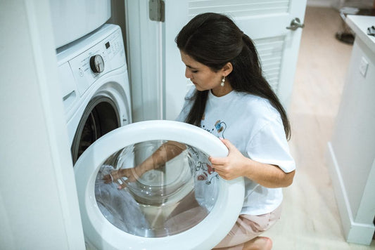 How to Deep Clean a Smelly Front-Load Washing Machine with Vinegar and Baking Soda