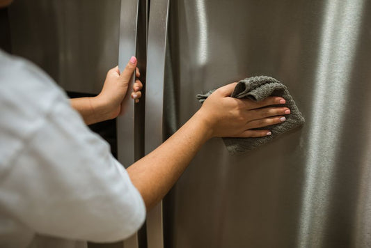 Stainless Steel Cleaning for Beginners: A Simple System for Shiny, Streak-Free Surfaces