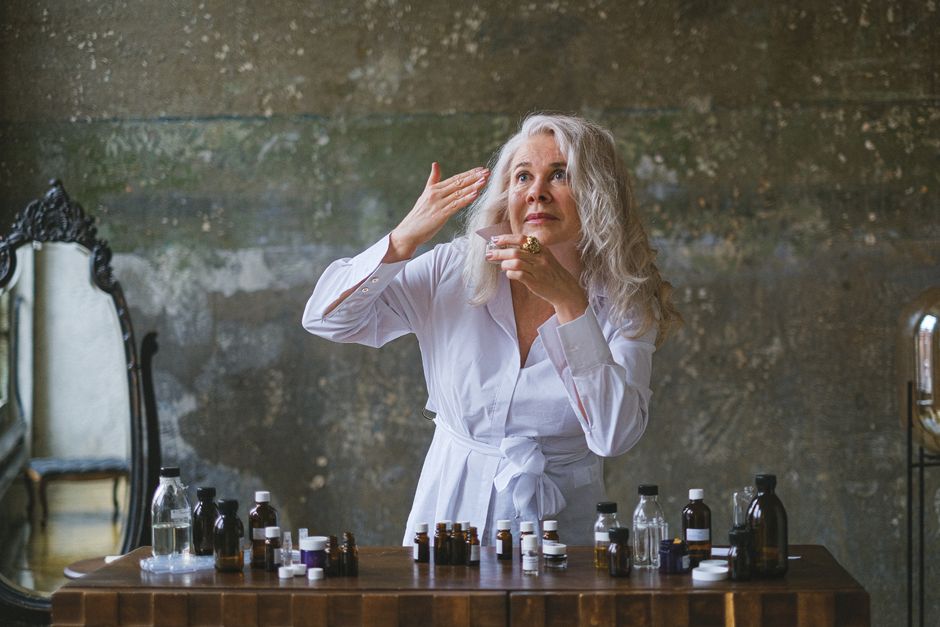 The Senior Woman’s Hormonal Balance: Essential Systems for Vibrant Aging