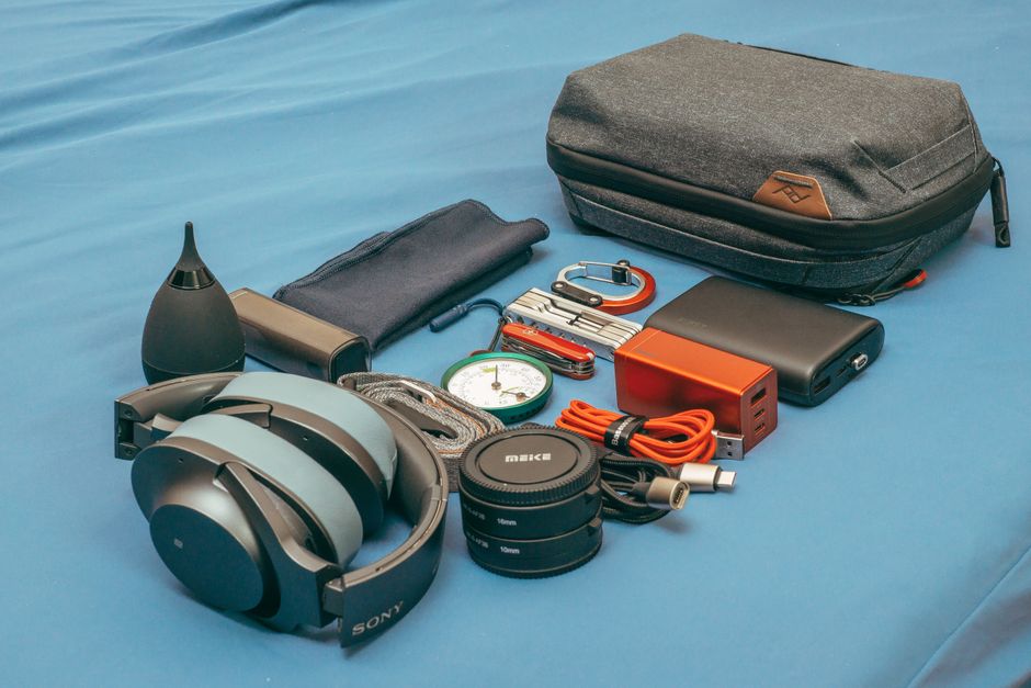 The Digital Nomad’s Essential Carry Kit: Beyond the Backpack