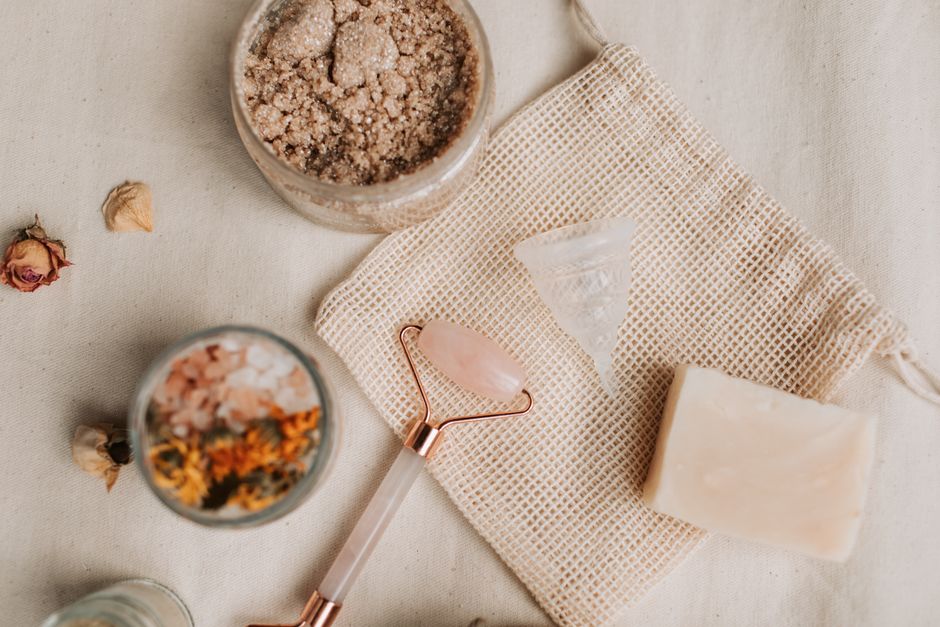 Summer Survival Guide: Essential Gut Health Products and Routines for Warm Weather