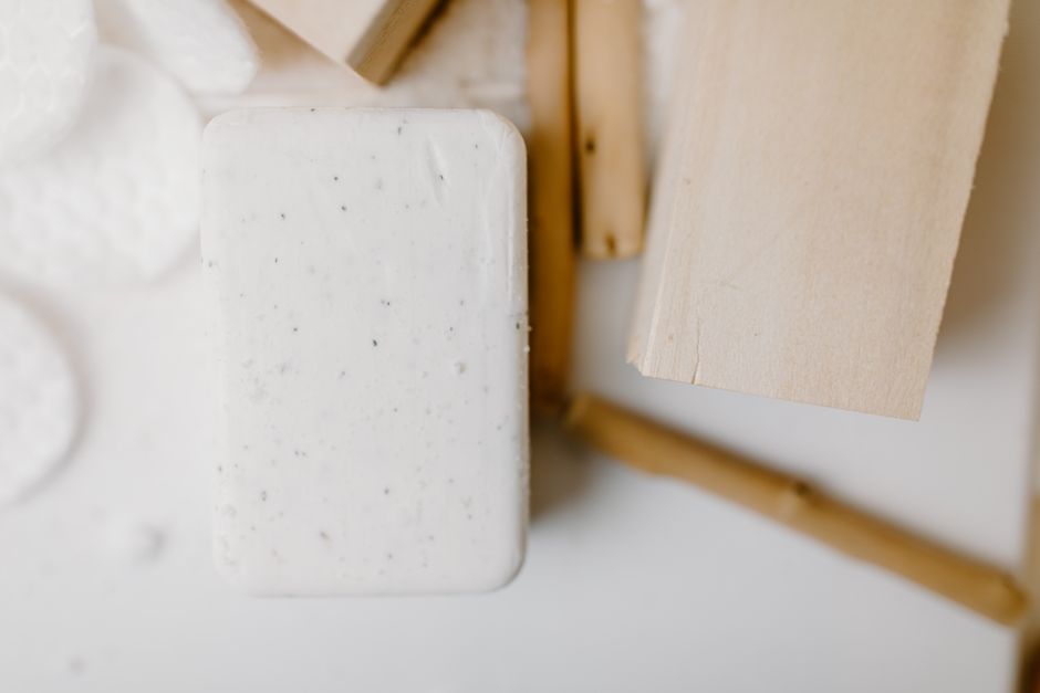 Why Your Bathroom Still Smells After Cleaning