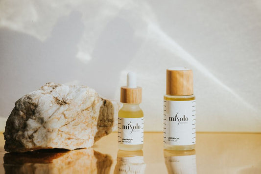 The Complete System for Combination Skin: Balancing Oil and Dryness Without the Guessing