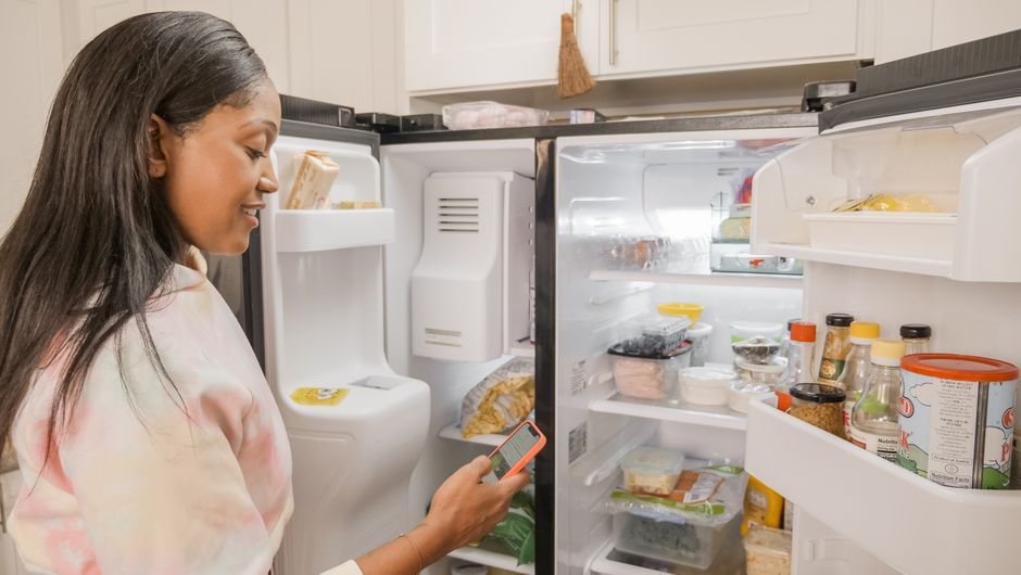 How Long Does Cooked Chicken Last in the Fridge and How to Keep It Fresh for Meal Prep
